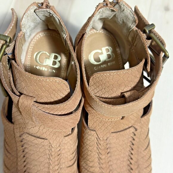 Gianni Bini Wrapped-Up Leather Cut Out Booties Sz 8 casual - Picture 6 of 7